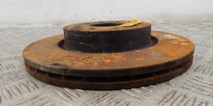 Диск тормозной передний VOLKSWAGEN GOLF V (2006-) Диск тормозной передний VOLKSWAGEN GOLF V (2006-)