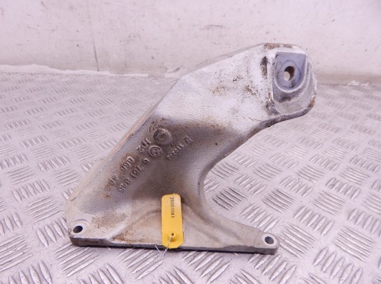 Кронштейн двигателя BMW X5-series (E53) 22 11 6 751 345 Кронштейн двигателя BMW X5-series (E53) 22 11 6 751 345