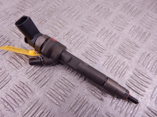 Форсунка BMW 3-series (F34GT) 13 53 7 798 446 Форсунка BMW 3-series (F34GT) 13 53 7 798 446