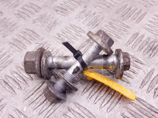 Болт развальный BMW X5-series (E70) 33 30 6 770 968