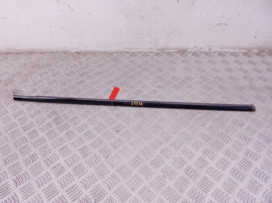 Молдинг стекла двери передней правой наружный BMW X5-series (E53) 51 32 8 251 592