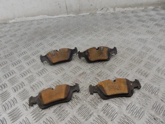 Тормозные колодки передние BMW 3-series (E46) 34 11 6 761 244