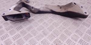 Кронштейн КПП BMW 4-series (F32/33/36) 22 11 6 769 281 Кронштейн КПП BMW 4-series (F32/33/36) 22 11 6 769 281