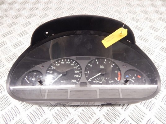 Щиток приборов (приборная панель) BMW 3-series (E46) 62 11 6 915 237