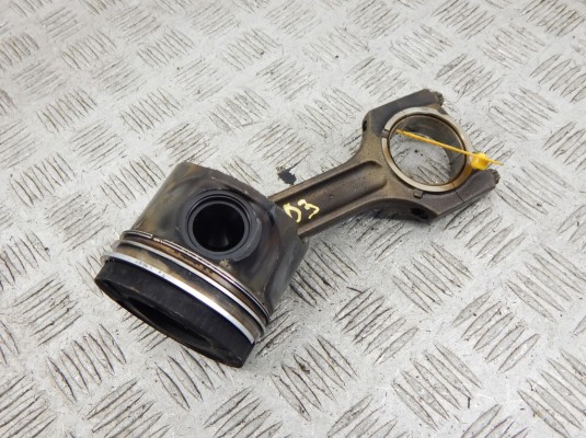 Поршень BMW X3-series (E83) 11 25 7 792 745 Поршень BMW X3-series (E83) 11 25 7 792 745