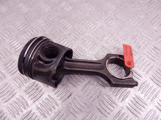 Поршень BMW 7-series (E65/66) 11 25 7 792 747
