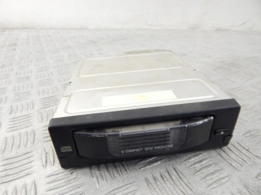 CD-чейнджер BMW 5-series (E60/61) 65 12 6 938 975 CD-чейнджер BMW 5-series (E60/61) 65 12 6 938 975