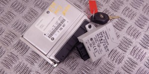 Блок управления двигателем BMW 5-series (E39) 13 61 7 786 887