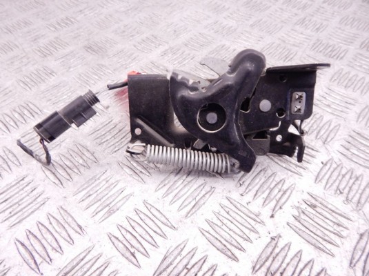 Замок капота BMW 1-series (F20/21) 51 23 7 242 549 Замок капота BMW 1-series (F20/21) 51 23 7 242 549