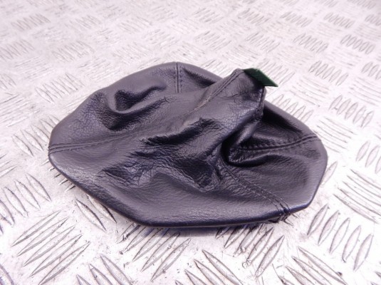 Чехол рычага КПП BMW 5-series (E39) 25 11 1 222 692 Чехол рычага КПП BMW 5-series (E39) 25 11 1 222 692