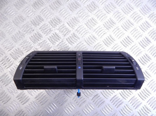 Дефлектор обдува салона BMW X5-series (E53) 64 22 8 402 221