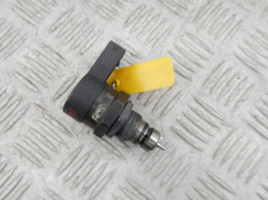 Датчик давления топлива BMW 3-series (E46) 13 53 7 805 733