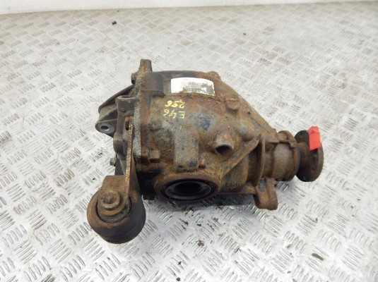 Редуктор заднего моста BMW 3-series (E46) 33 10 7 526 159