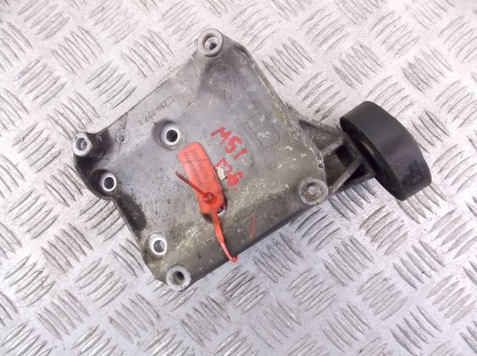 Кронштейн компрессора кондиционера BMW 3-series (E36) 2245417