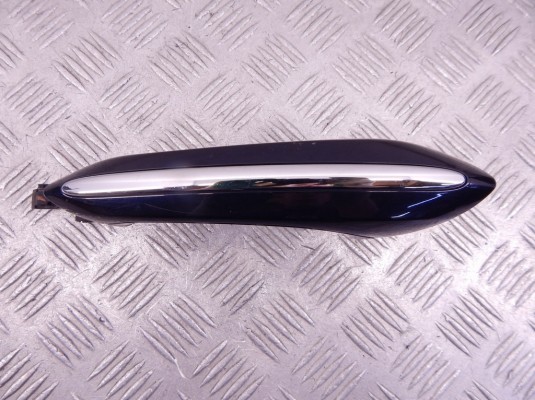 Ручка наружная задняя правая BMW 7-series (F01/02) 51 21 7 231 930 Ручка наружная задняя правая BMW 7-series (F01/02) 51 21 7 231 930