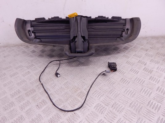 Воздухозаборник BMW 1-series (E87) 51 64 7 174 450