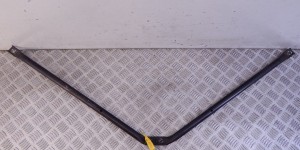 Распорная планка BMW 5-series (E60/61) 51 61 7 046 555
