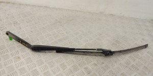 Щеткодержатель (поводок стеклоочистителя, дворник) BMW X5-series (E70) 61 61 7 153 736
