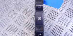 Блок управления стеклоподъемниками BMW 3-series (E46) 61 31 8 381 518