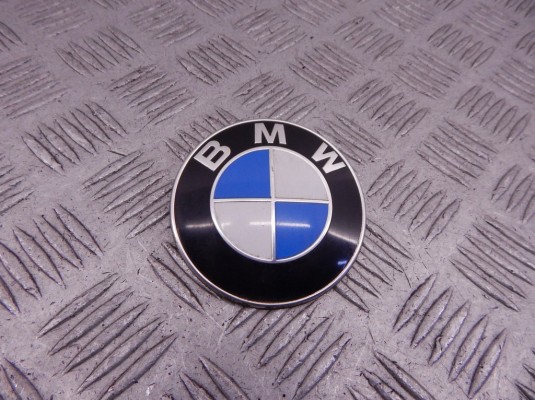 Эмблема BMW 3-series (E46) 51 14 8 132 375 Эмблема BMW 3-series (E46) 51 14 8 132 375