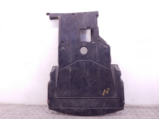 Защита двигателя BMW 3-series (E46) 51 71 8 193 818 Защита двигателя BMW 3-series (E46) 51 71 8 193 818