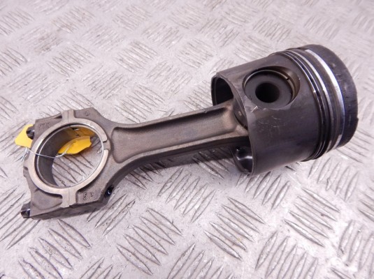 Поршень BMW 5-series (E39) 11 25 7 786 453