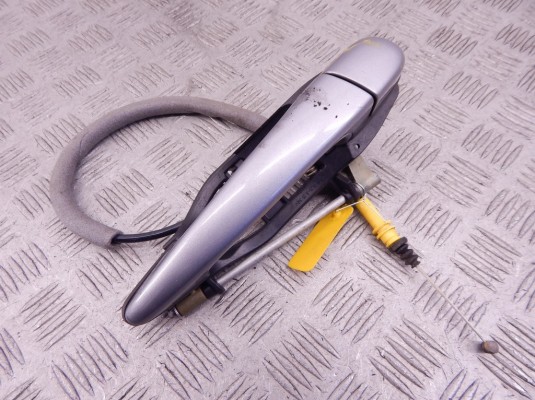 Ручка наружная передняя правая BMW 3-series (E46) 51 21 8 253 456