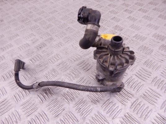 Насос антифриза дополнительный BMW 7-series (F01/02) 11 51 7 566 335 Насос антифриза дополнительный BMW 7-series (F01/02) 11 51 7 566 335