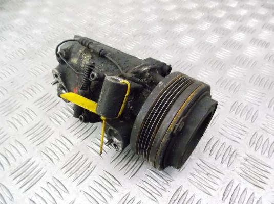 Компрессор кондиционера BMW 3-series (E46) 2247388