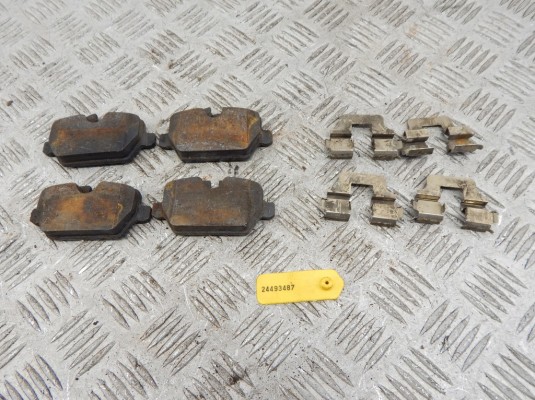 Тормозные колодки задние BMW 1-series (E87) 34 21 6 788 183