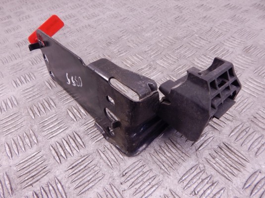 Передняя панель крепления облицовки (телевизор) BMW 3-series (E90/91/92) 51 64 7 117 811