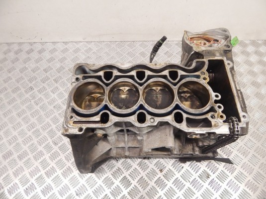 Блок цилиндров BMW 3-series (E46) 11 11 7 536 184