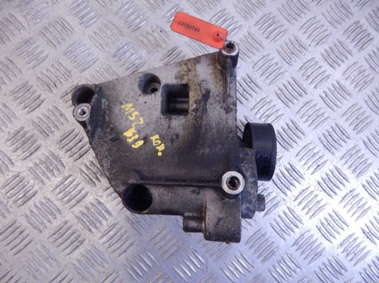 Кронштейн компрессора кондиционера BMW 5-series (E39) 64 55 1 432 237