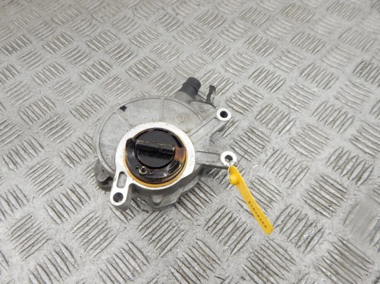 Насос вакуумный BMW X5-series (E70) 11 66 8 605 976