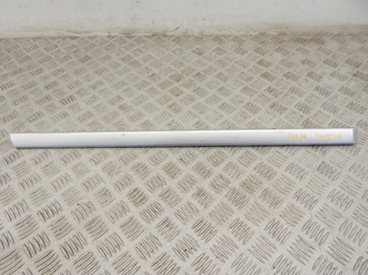 Молдинг двери задней правой BMW 5-series (E39) 51 13 8 184 480