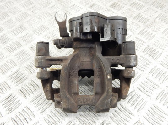 Суппорт задний левый BMW 2-series (F45/46) 34 21 6 860 005 Суппорт задний левый BMW 2-series (F45/46) 34 21 6 860 005