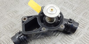 Корпус термостата BMW X3-series (E83) Корпус термостата BMW X3-series (E83)
