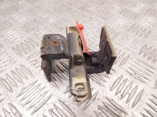 Петля крышки багажника BMW 3-series (E36) 41 62 8 191 727