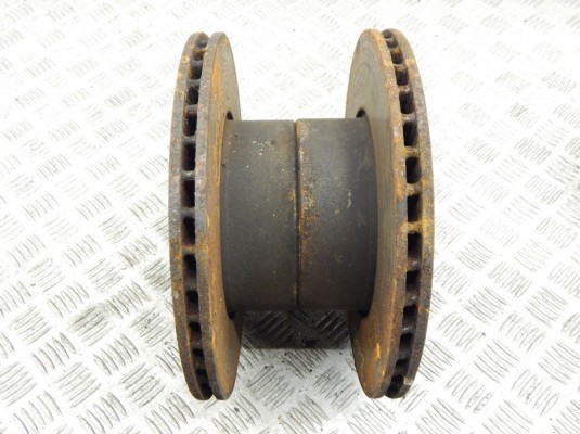 Диск тормозной передний BMW 5-series (E39) 34 11 6 767 061