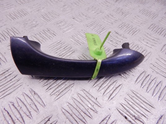 Ручка наружная передняя правая BMW X5-series (E53) 51 21 7 002 312 Ручка наружная передняя правая BMW X5-series (E53) 51 21 7 002 312