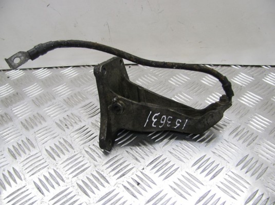 Кронштейн двигателя BMW 5-series (E34) 11 81 1 136 614