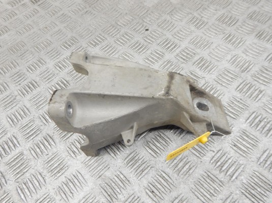 Кронштейн двигателя BMW X5-series (E70) 22 11 6 780 143
