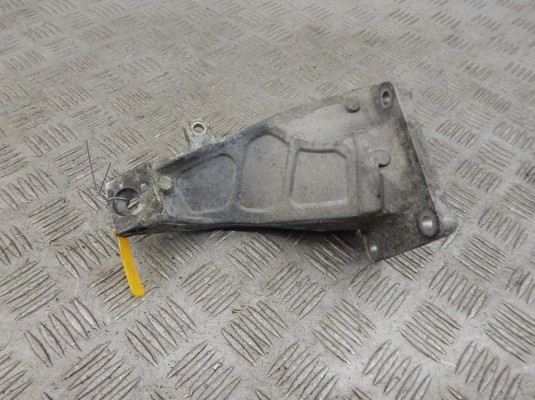 Кронштейн двигателя BMW 3-series (E46) 22 11 1 095 084
