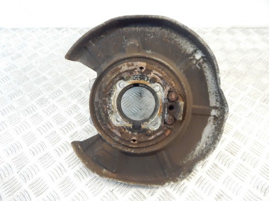Ступица задняя правая BMW 5-series (E60/61) 33 32 6 770 924