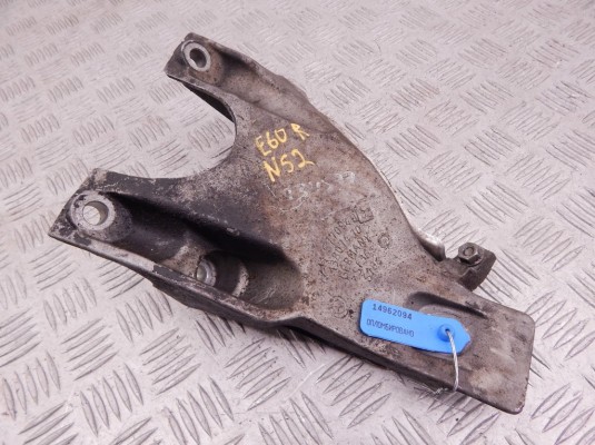 Кронштейн двигателя BMW 5-series (E60/61) 22 11 6 770 940
