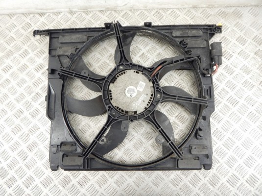 Вентилятор радиатора BMW 7-series (F01/02) 67 32 7 594 610