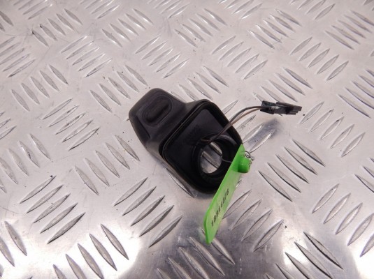 Кнопка открытия стекла багажника BMW 5-series (F10/11) 61 31 9 225 046