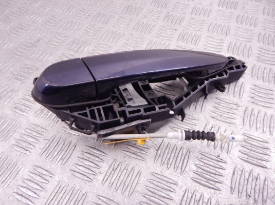 Ручка наружная задняя правая BMW 3-series (F30/31) 51 21 7 207 562 Ручка наружная задняя правая BMW 3-series (F30/31) 51 21 7 207 562