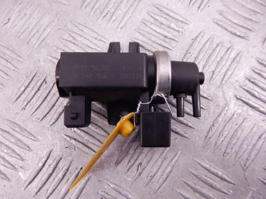 Преобразователь давления (соленоид наддува/EGR) BMW 3-series (E90/91/92) 11 74 2 247 906
