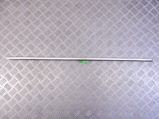 Молдинг стекла двери передней правой наружный BMW 5-series (E39) 51 21 8 159 236